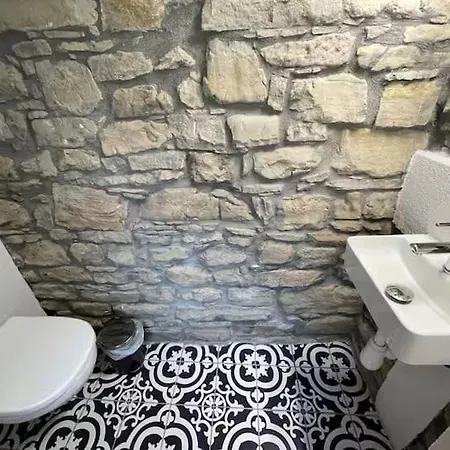 Leonetti - Restored Stone - Unesco Langhe Region Guest house