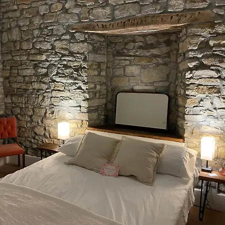 Guest house Leonetti - Restored Stone - Unesco Langhe Region